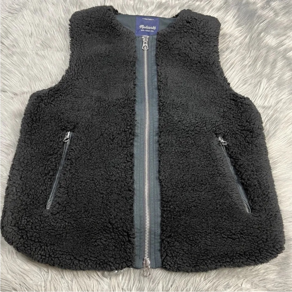 Madewell Black Sherpa Fleece Zip Up Vest Size Medium B2277